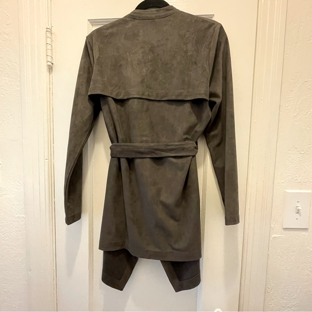Lush Faux Suede Coat in Taupe. Size Small - Picture 2 of 6